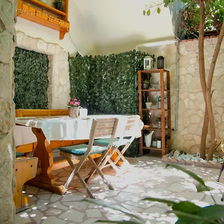 House 78 דירה בארי