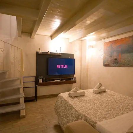 Apartment House 78 *
