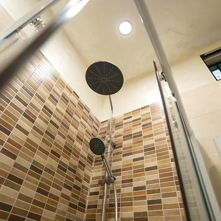 House 78 شقة باري