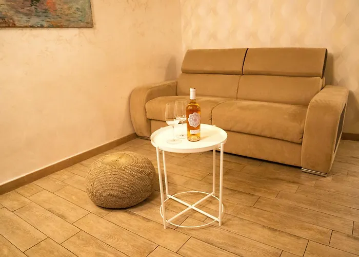 House 78 Daire Bari